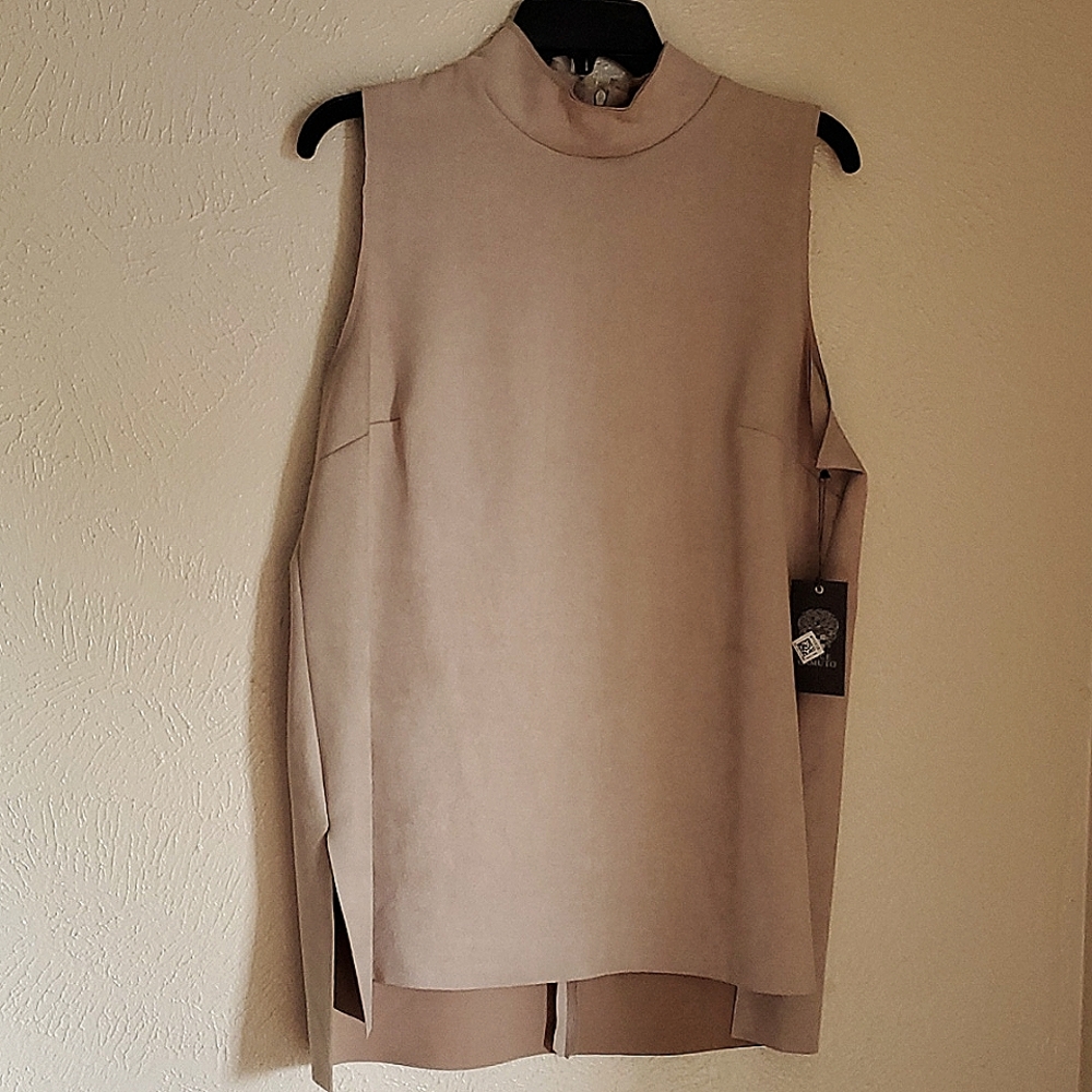 Brand new Vince Camuto camel suede top perfect over leggings for fall!  Size L